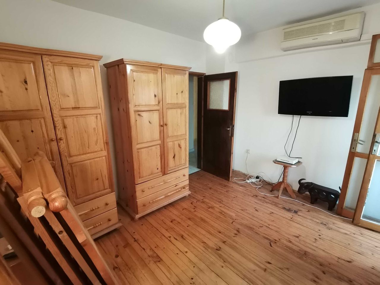 Дава се под наем Тристаен апартамент в Бургас, Лазур - 91 кв.м за 561 € - Снимка #3