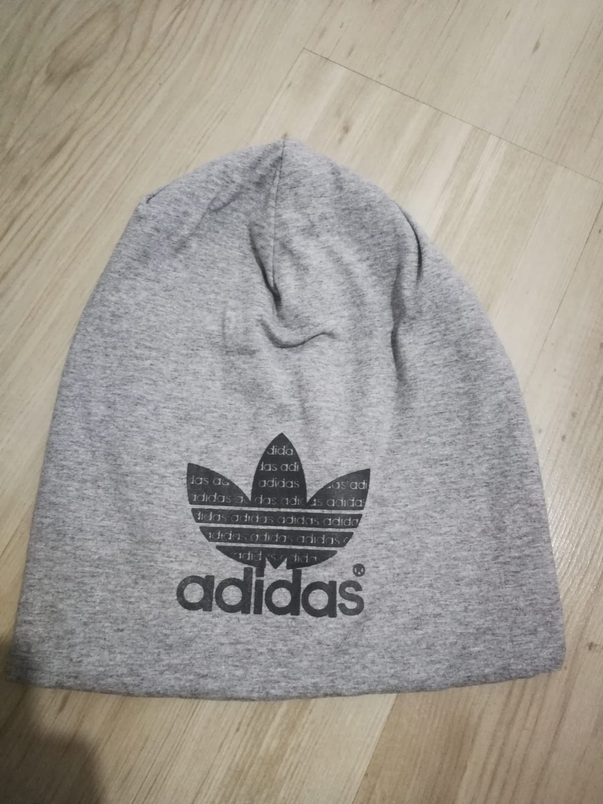 Caciula Adidas,Nike