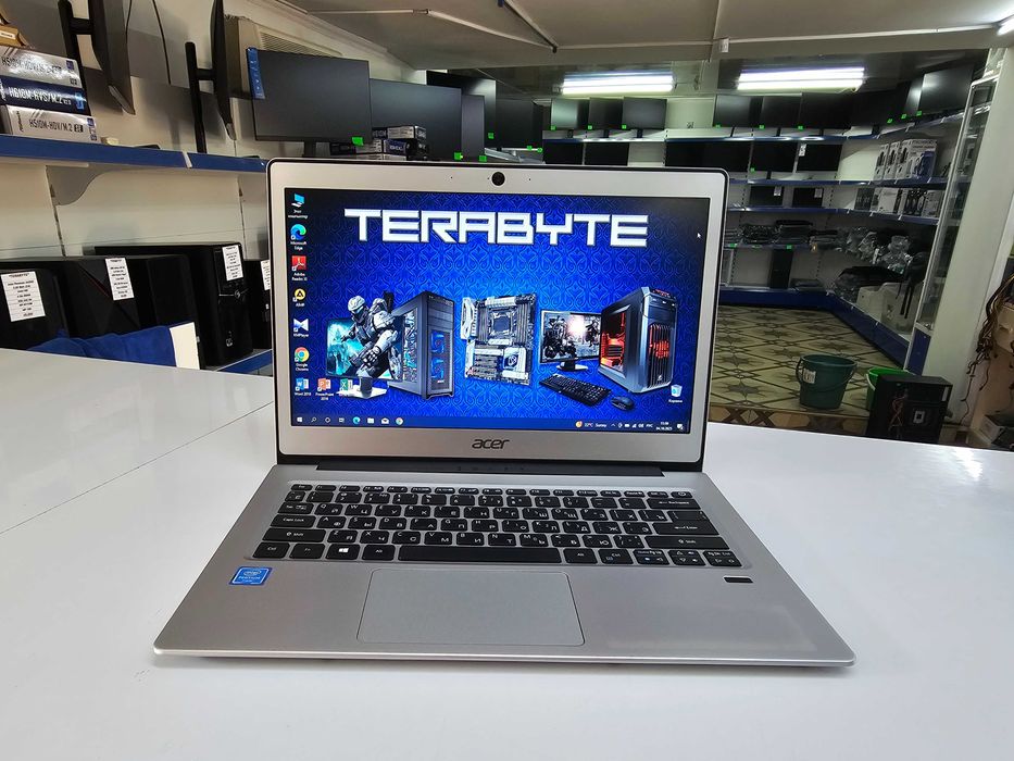 Ноут. Acer Swift Pentium N4200/ОЗУ 4Gb/Intel HD/SSD 128Gb/14" IPS