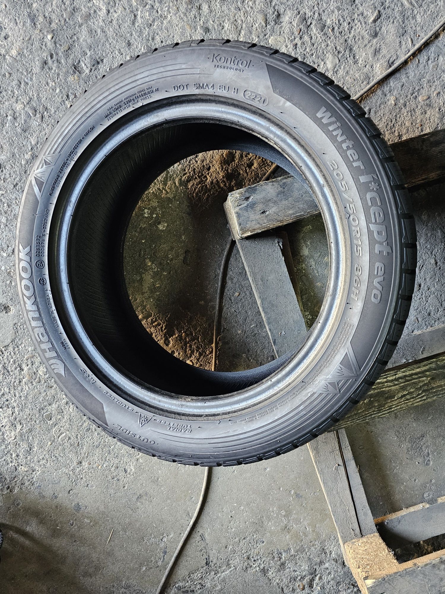 4 anvelope iarna 205 50 15 Hankook 2021