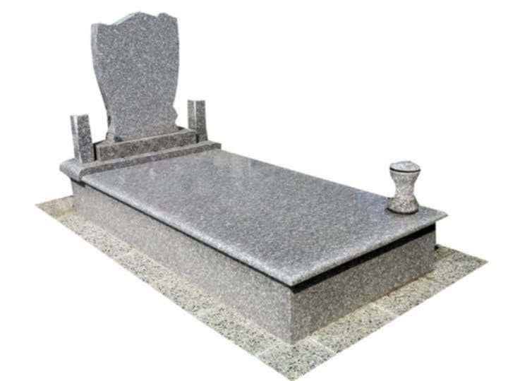 Morminte si scari din granit sau marmura