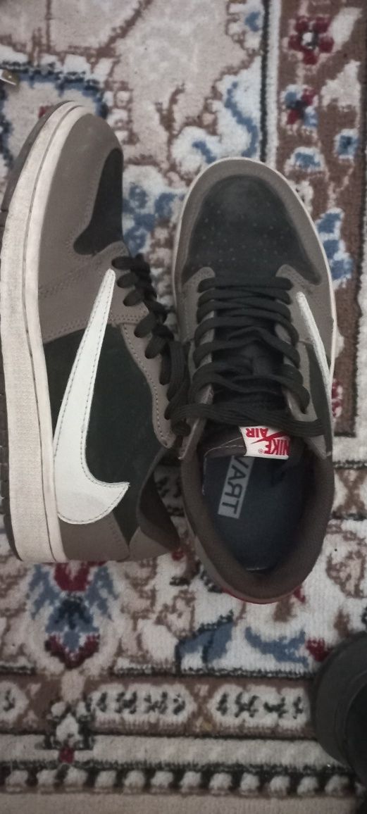 Nike Jordan 1 low OG x Travis Scott Mocha