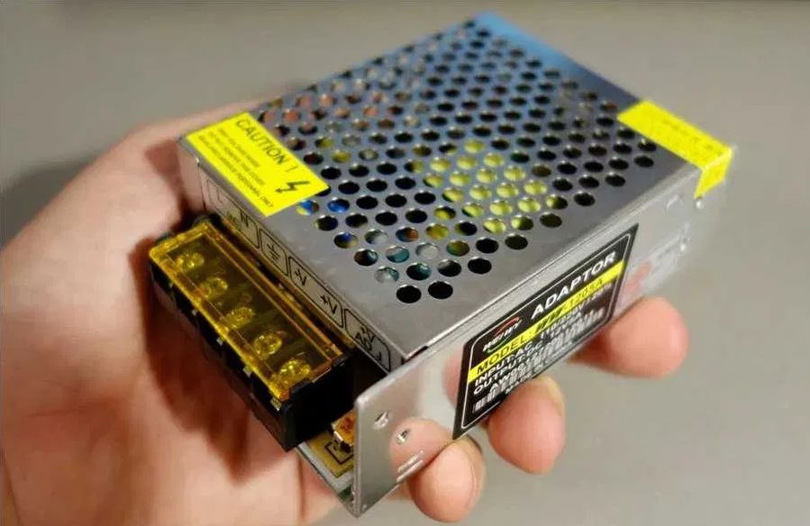 пяти амперный на 12 вольт блок питания и другие блоки