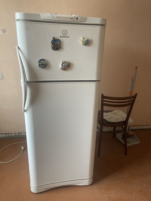 Холодильник на запчасти