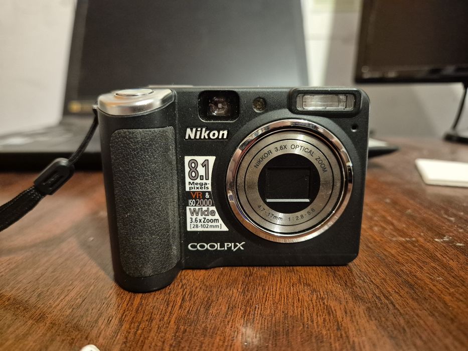 Aparat foto Nikon Coolpix P50