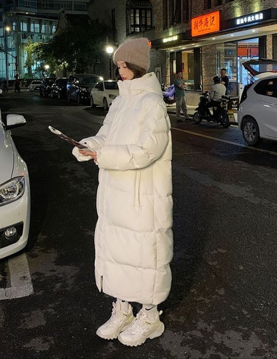 Женская куртка пуховик женский длинный зимний с капюшоном теплый