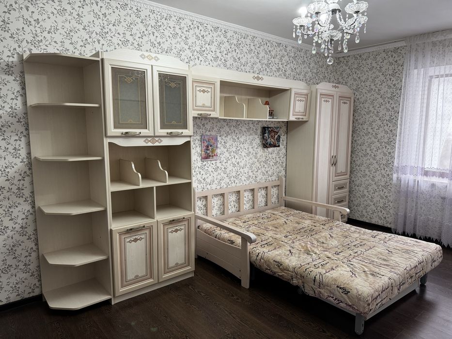 Срочно продается детская мебель( комплект)