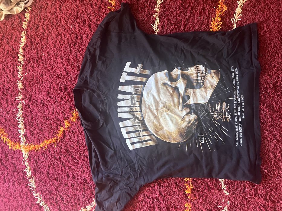 DOAR IN IASI!!! Vand tricou vagabond nu trimit in tara