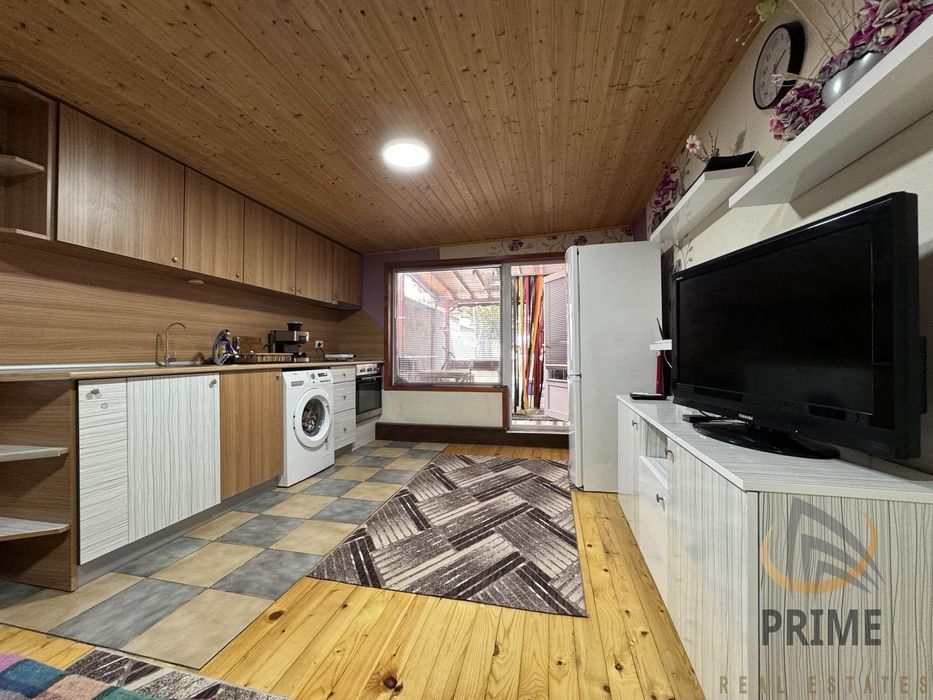 Дава се под наем Двустаен апартамент в Бургас, Сарафово - 60 кв.м за 255 € - Снимка #3