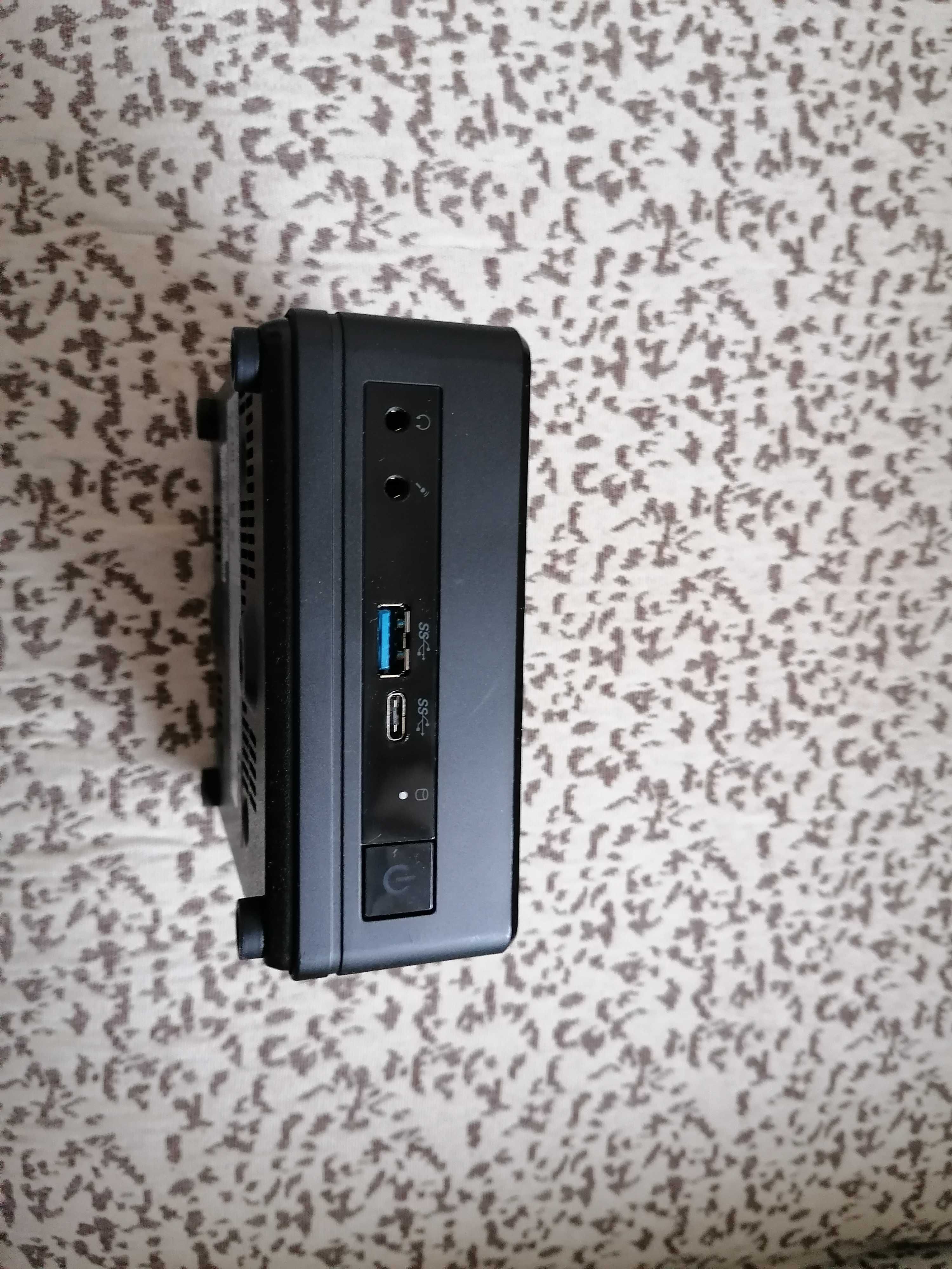 msi cubi 5 Intel i3 gen 10 ca intel nuc