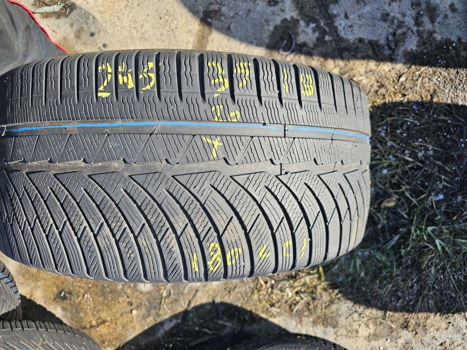 245 35 19 Michelin pilot alpin