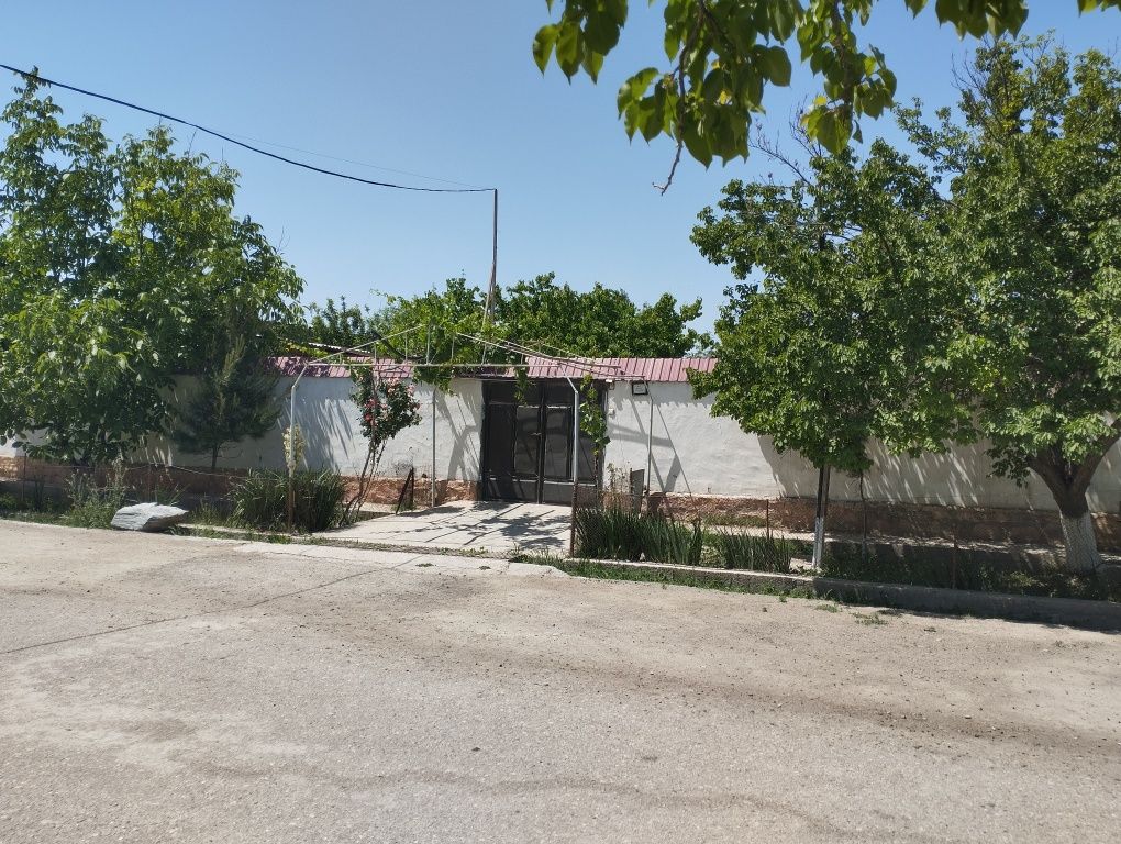 Hovli sotiladi narpay 7 bulim