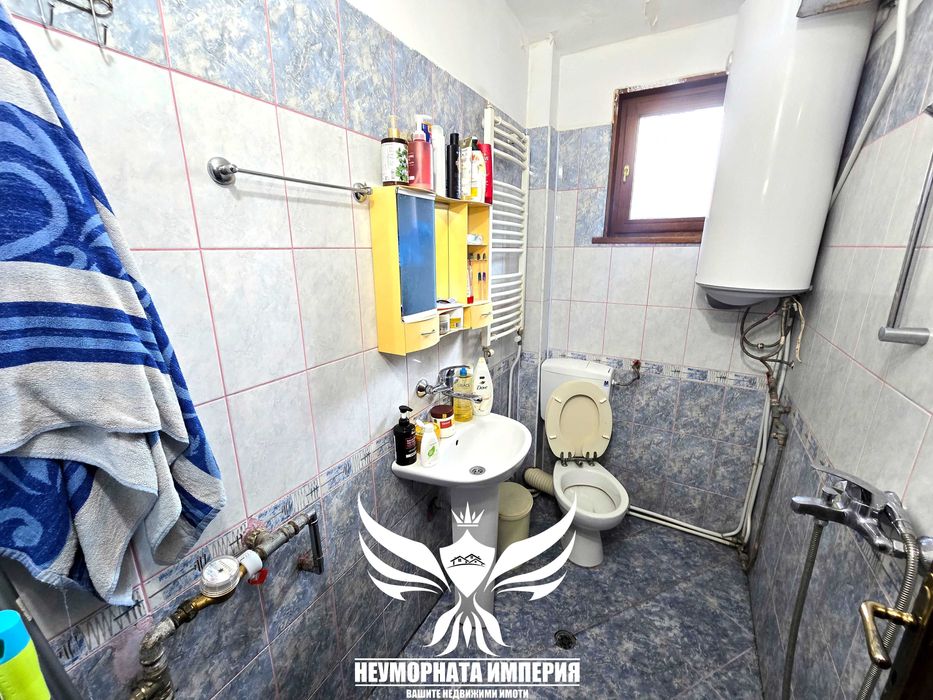 Продава се Тристаен апартамент в Асеновград - 88 кв.м за 1637 €/кв.м - Снимка #12