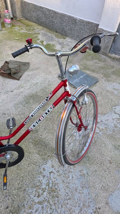 Дамски велосипед 28