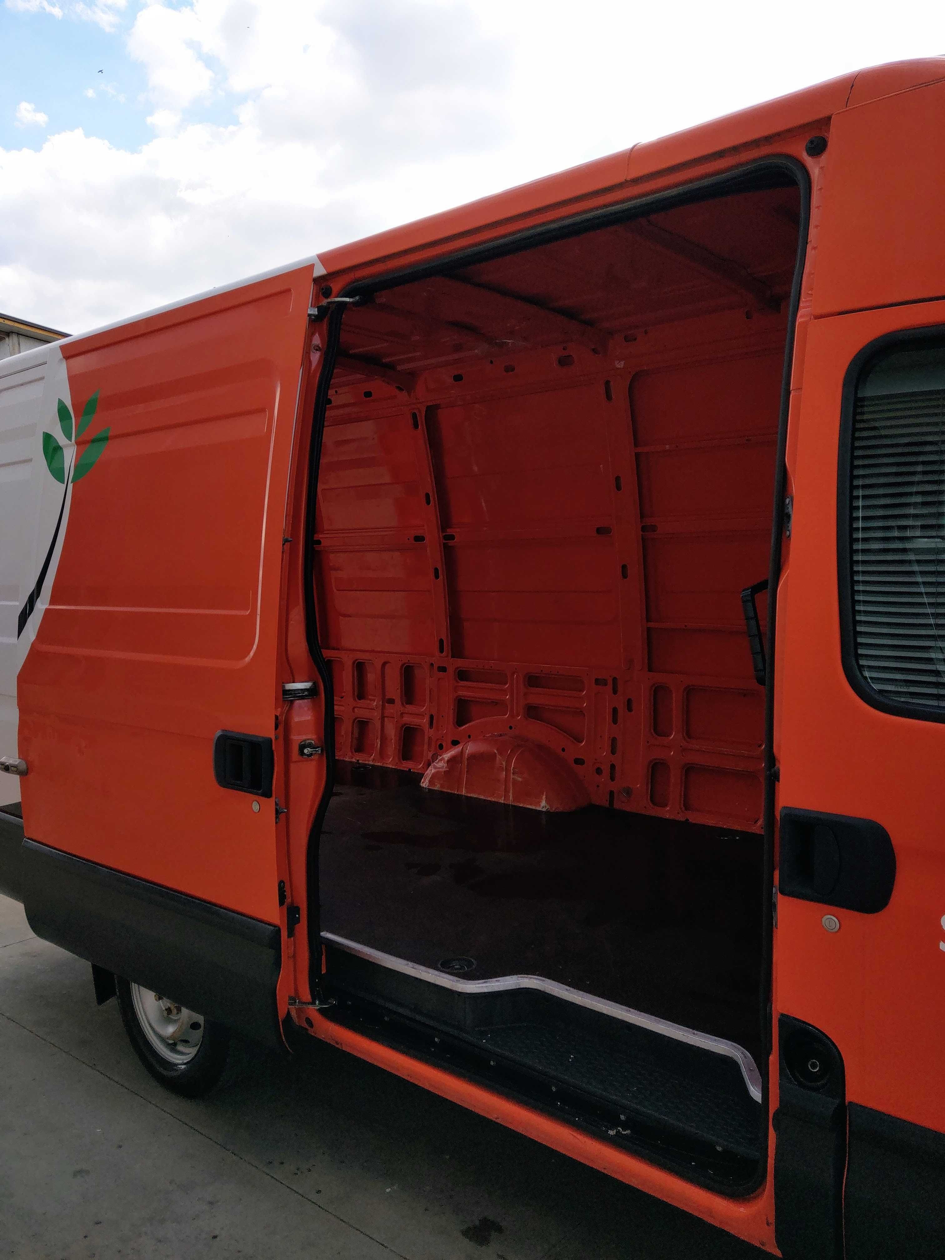 Продавам IVECO Daily 35S14 CNG Facelift - фабрично на метан, 2013 г