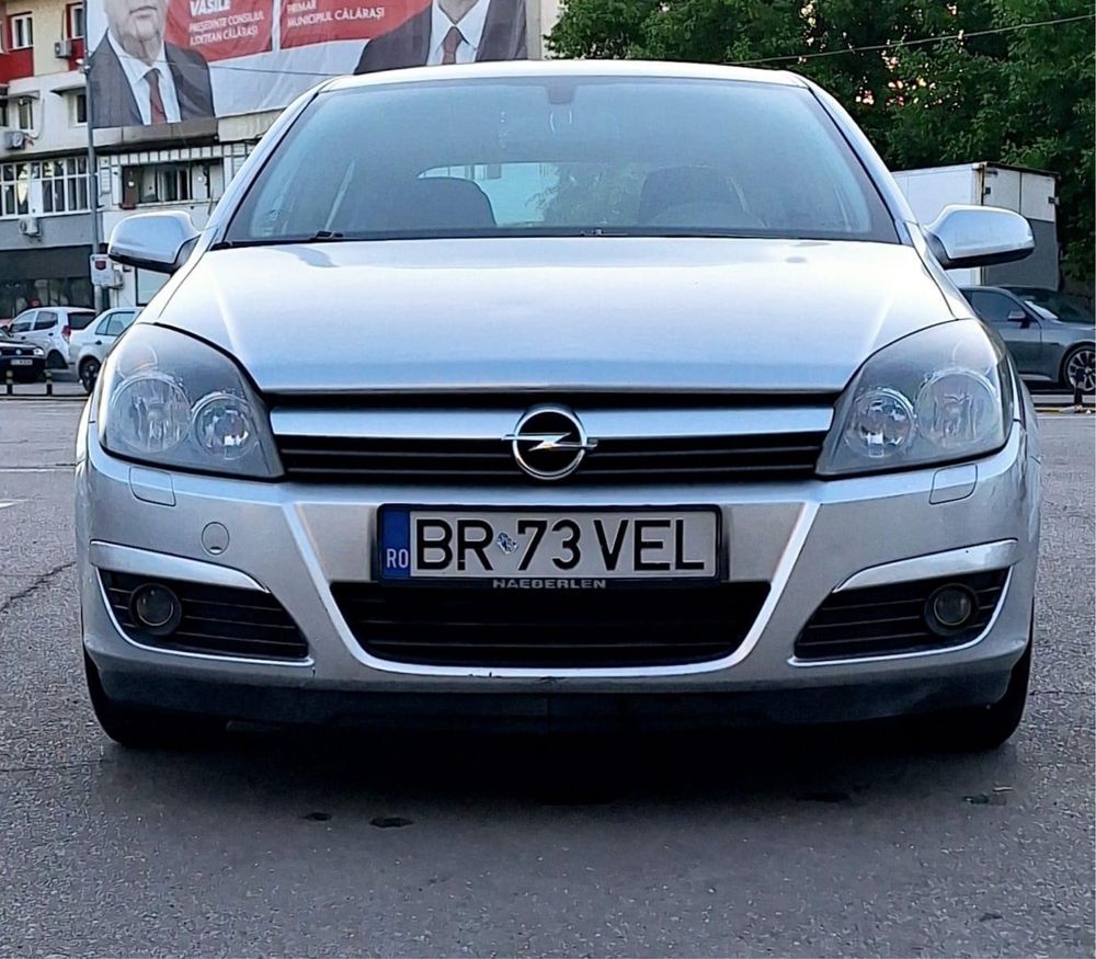 Opel astra 1.6 benzina km 172000 reale verificate în treținută
