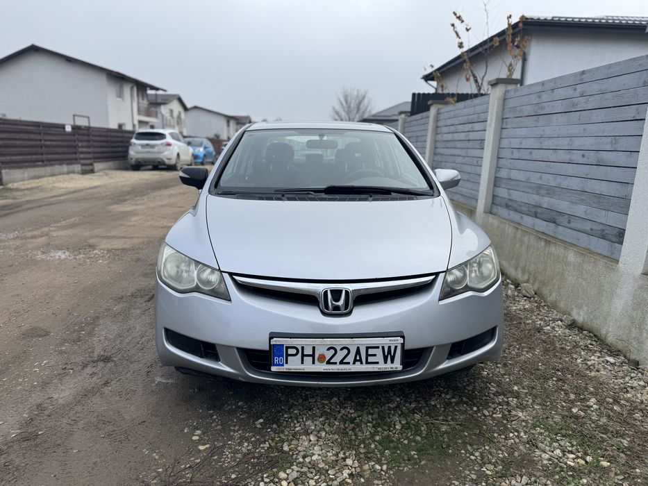 *Vandut!Honda Civic 4DR 1.8 VTEC Benzina 140 hp