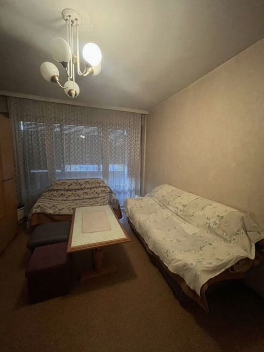 Двустаен апартамент в кв. Изгрев до Хаджията Груев.