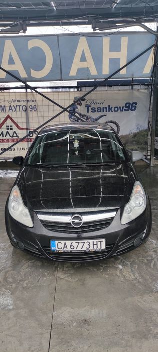 Opel Corsa D 1.3 cdti 75hp 2009 година