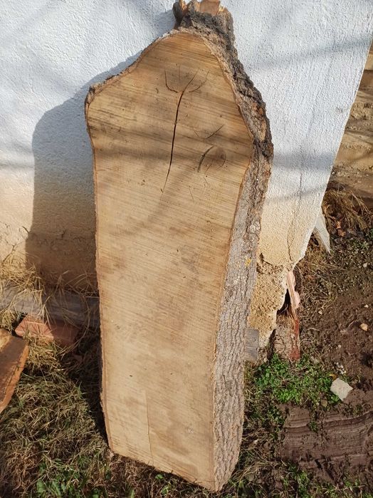 Дървен материал сух