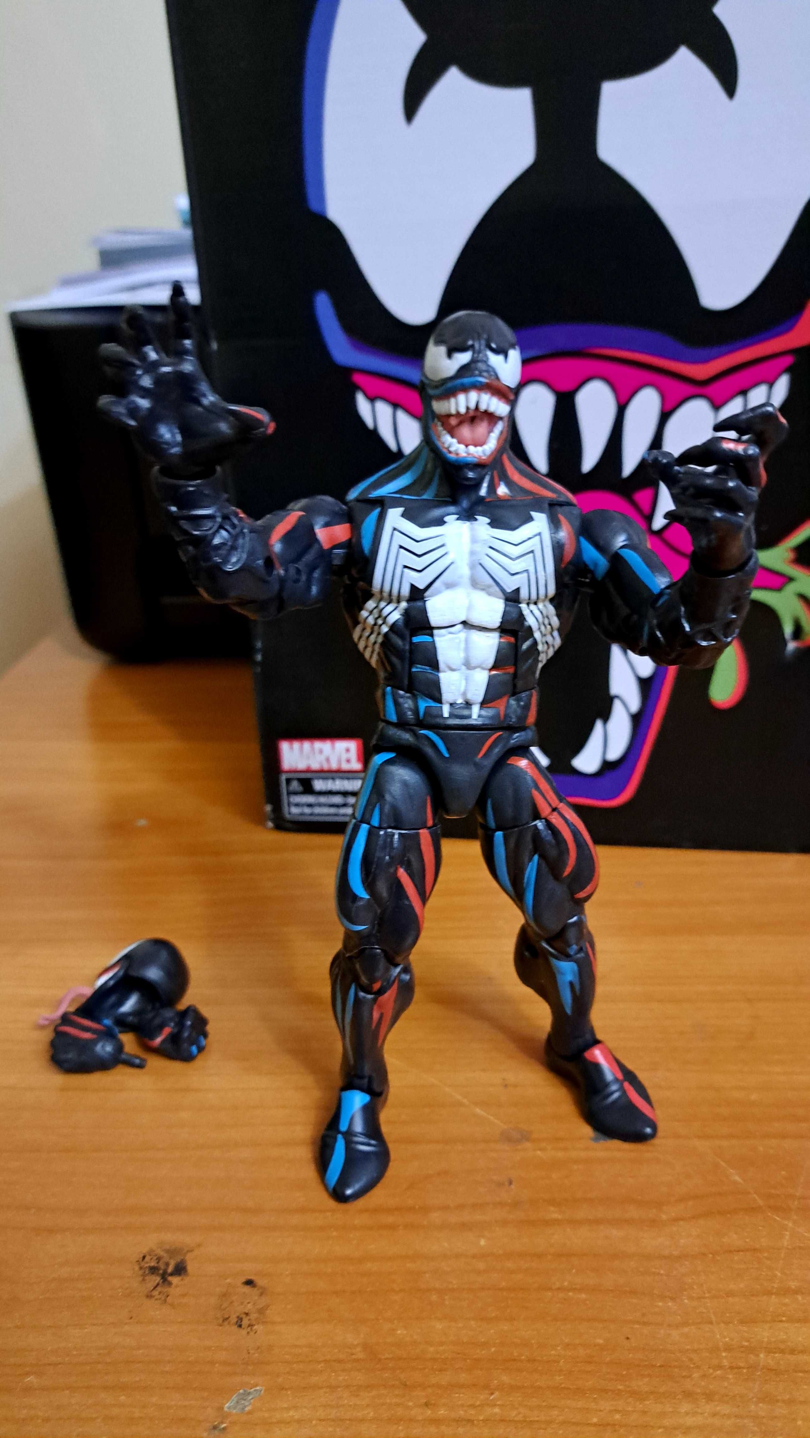 Figurina Venom marvel legends retro spider-man