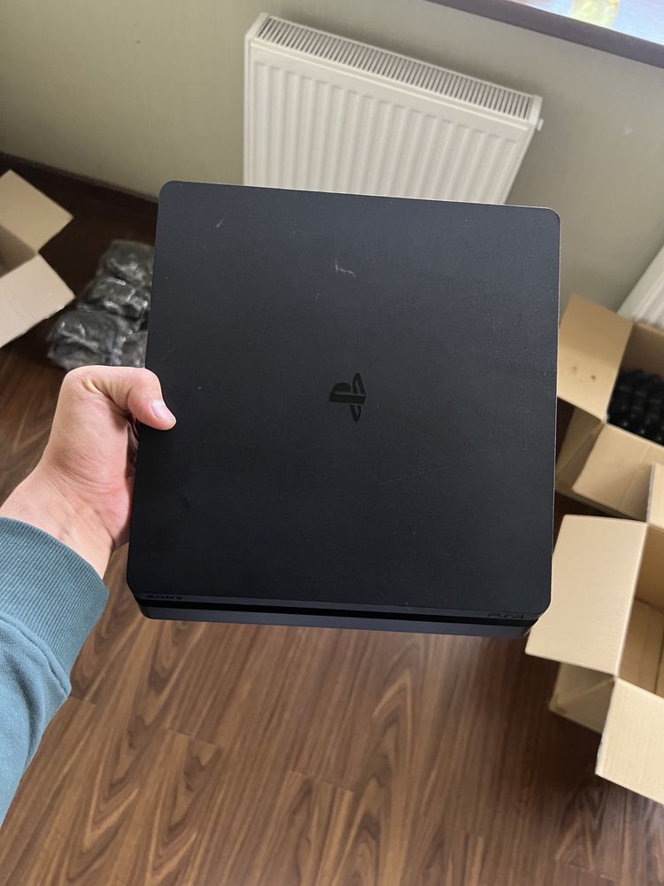 Ps 4 slim ideal 1 jostik  oyin bor full 500 gb