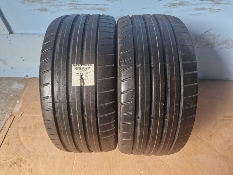 2 Bridgestone R20 245/30/ 
нови летни гуми 
DOT3521