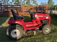 Honda tractoras de tuns iarba