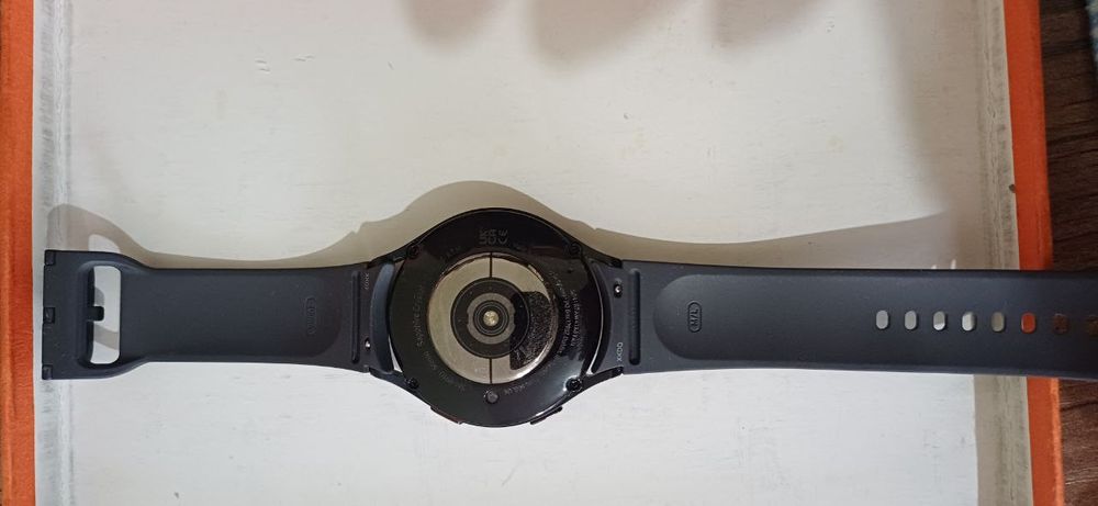 Продается часы Galaxy watch 5,44