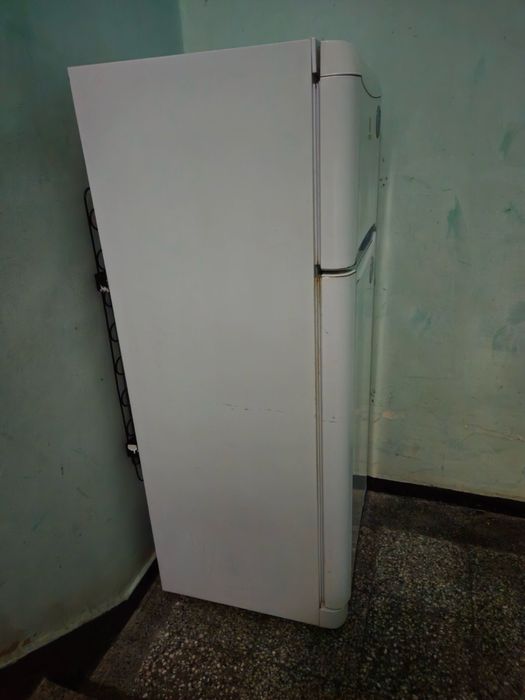 Хладилник INDESIT