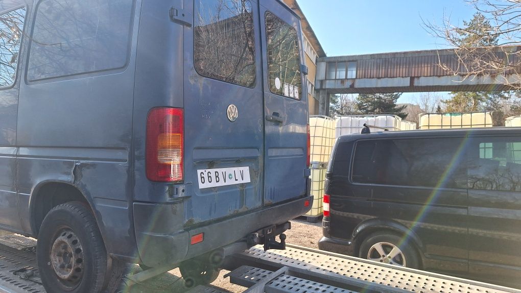 VW LT 2.5 109 Коня на ЧАСТИ..
