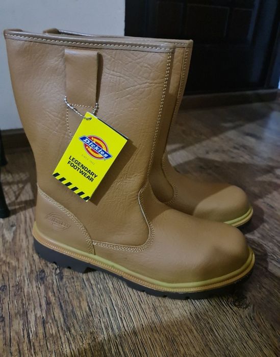 Сапоги, спецобувь