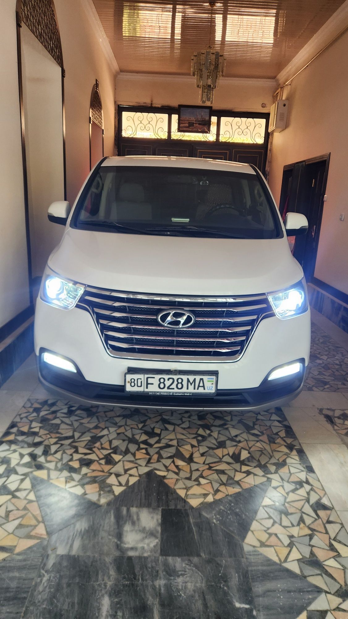 Hyundai Starex H1 Sotiladi! 2019