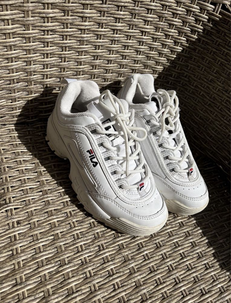Calvin Klein кецове, Fila маратонки, Adidas low forum 37,5