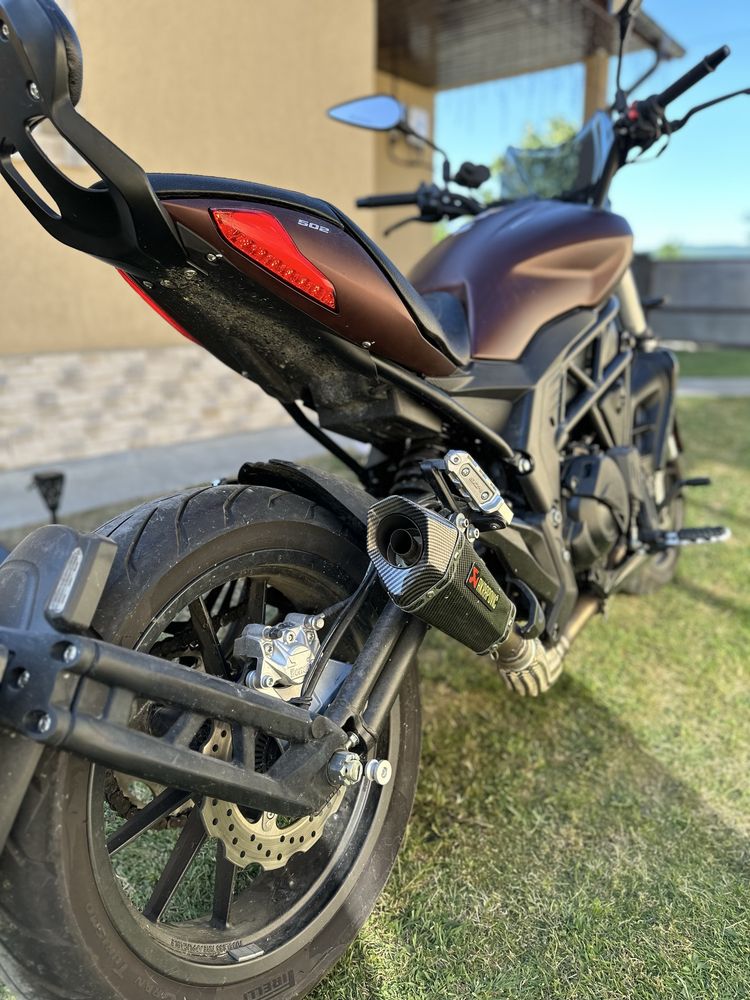 Motocicleta Benelli 502C Cruiser 2022