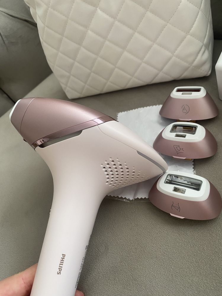 Фотоепилатор PHILIPS LUMEA BRI958/00