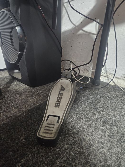 Set Tobe Electronice/Electrice Alesis Nitro Mesh Kit