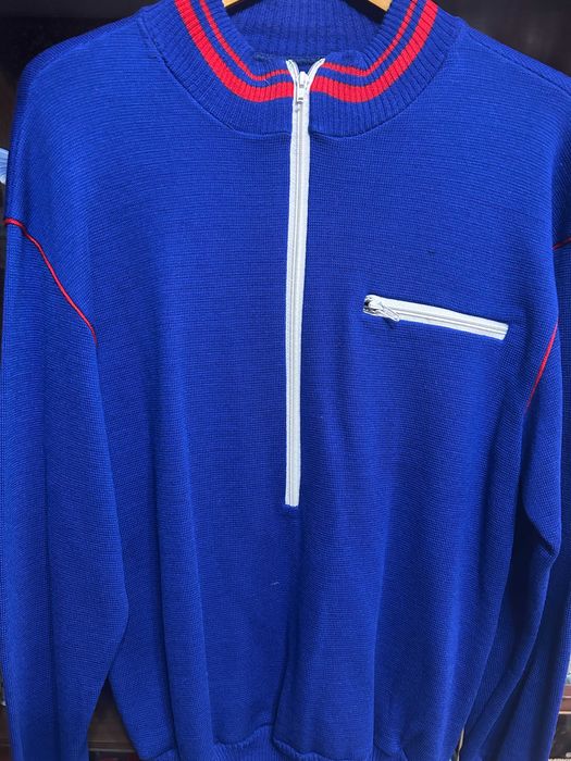 Продам олимпийку новую