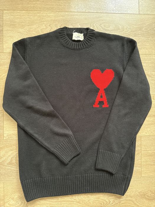 AMI Paris пуловери размер L. От FARFETCH