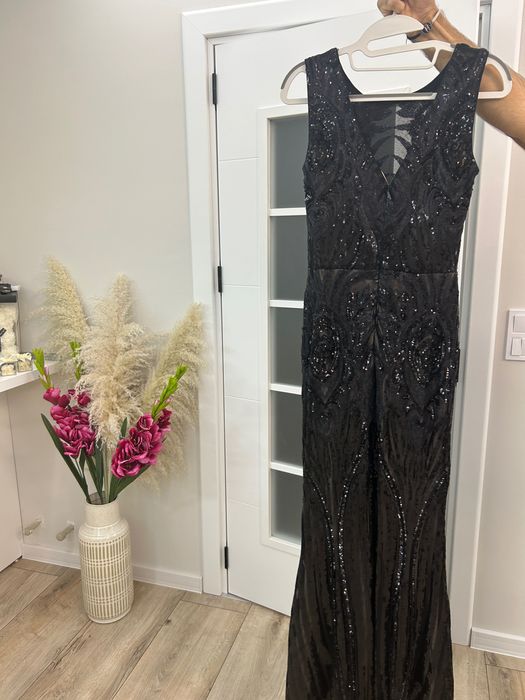 Официонална бална рокля