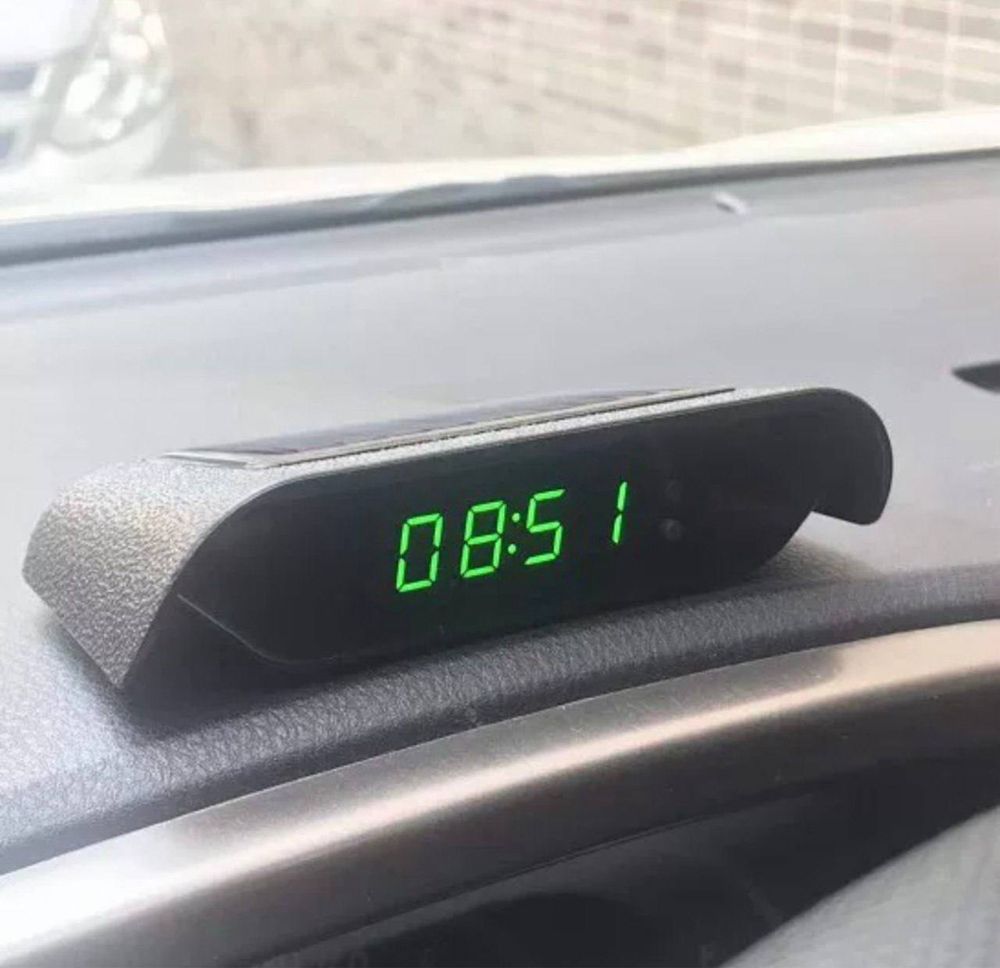 Электронные часы для авто