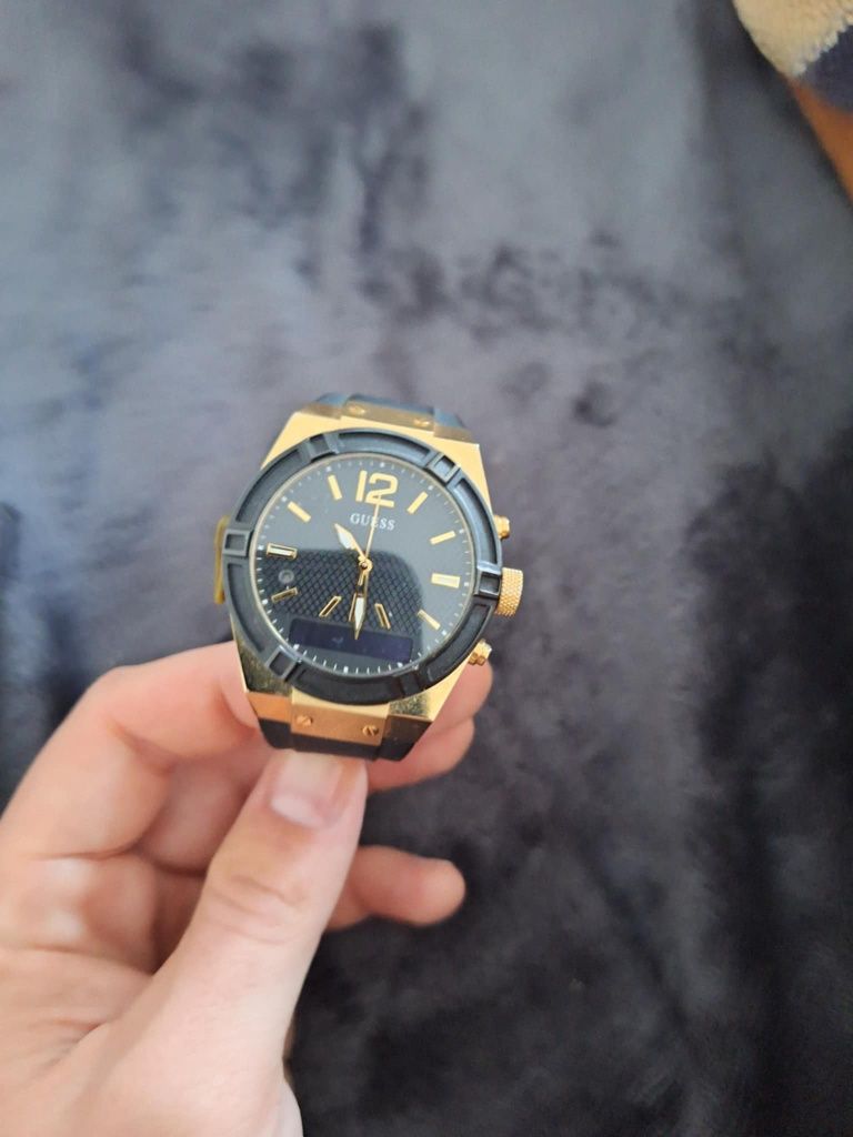 Ochelari Gucci și ceasuri