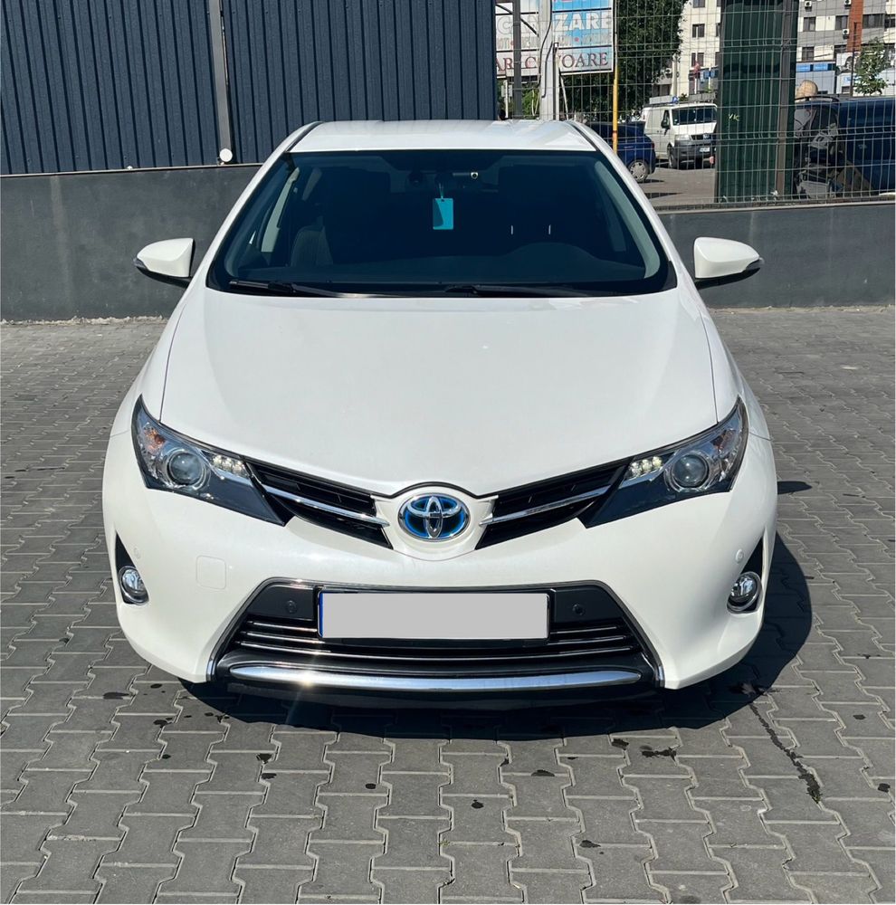 Toyota Auris Hybrid