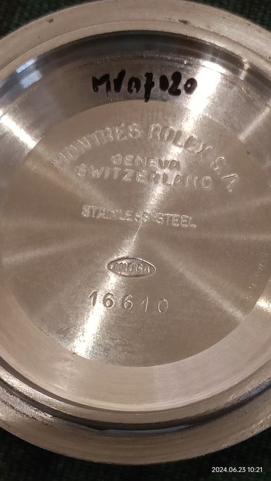 Vind ceas original Rolex Submariner