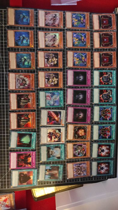 Cărți yu Gi Oh de vânzare