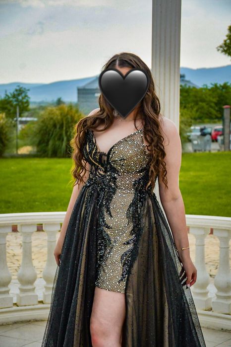 Блестяща Бална Рокля