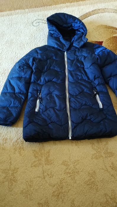 Продам зимнию куртку