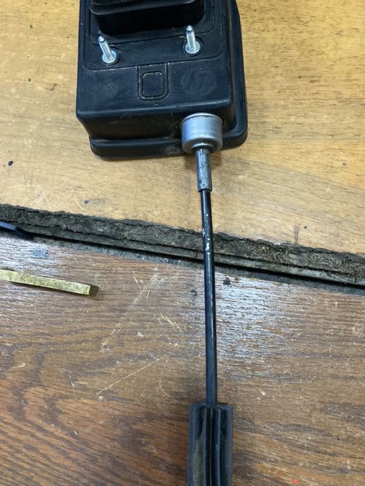 Citroen C5 2011г 2.0i avtomat скоростен лост с жило