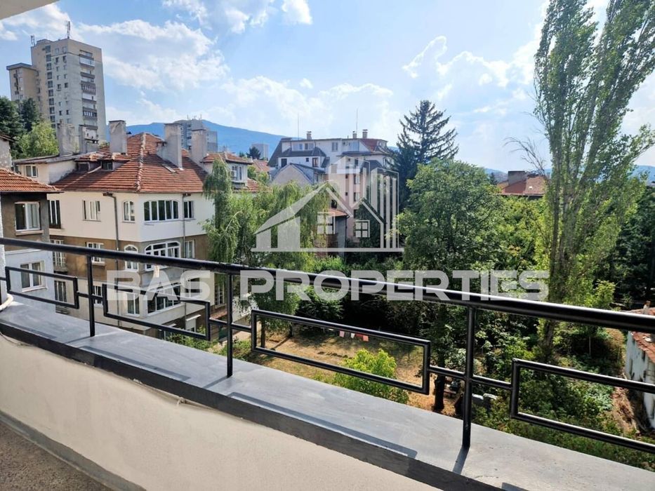 Дава се под наем Двустаен апартамент в София, Лозенец - 73 кв.м за 800 € - Снимка #3