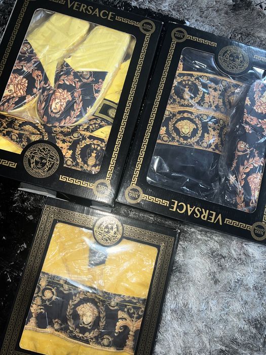 Halate versace adulti si copii!